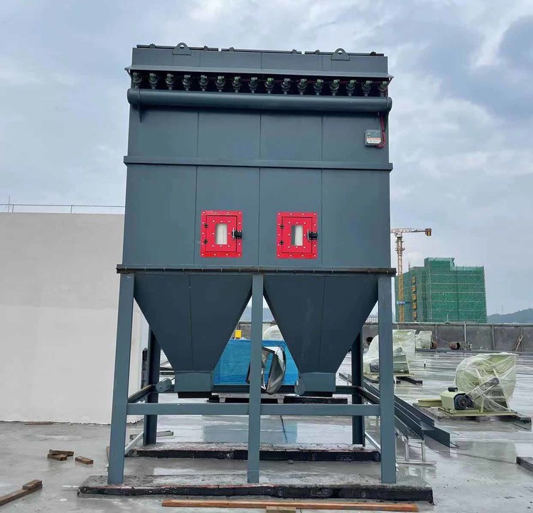 日韩痴汉电车无码AV