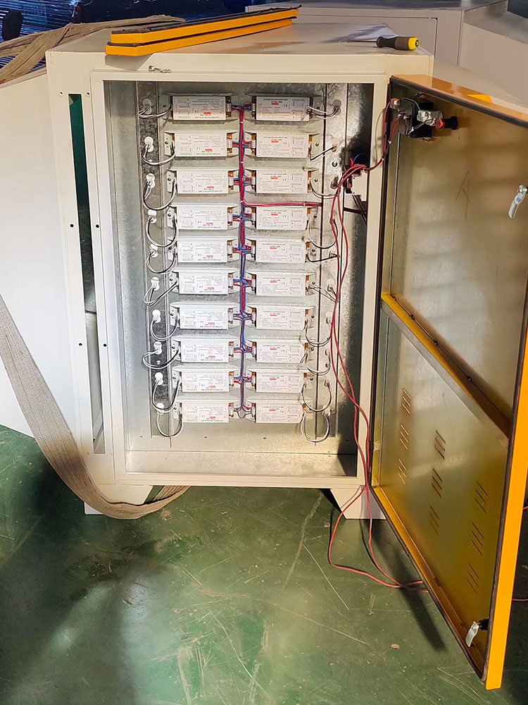 日韩痴汉电车无码AV